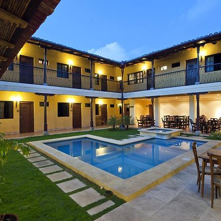Hotel La Pergola Granada Bagian luar foto