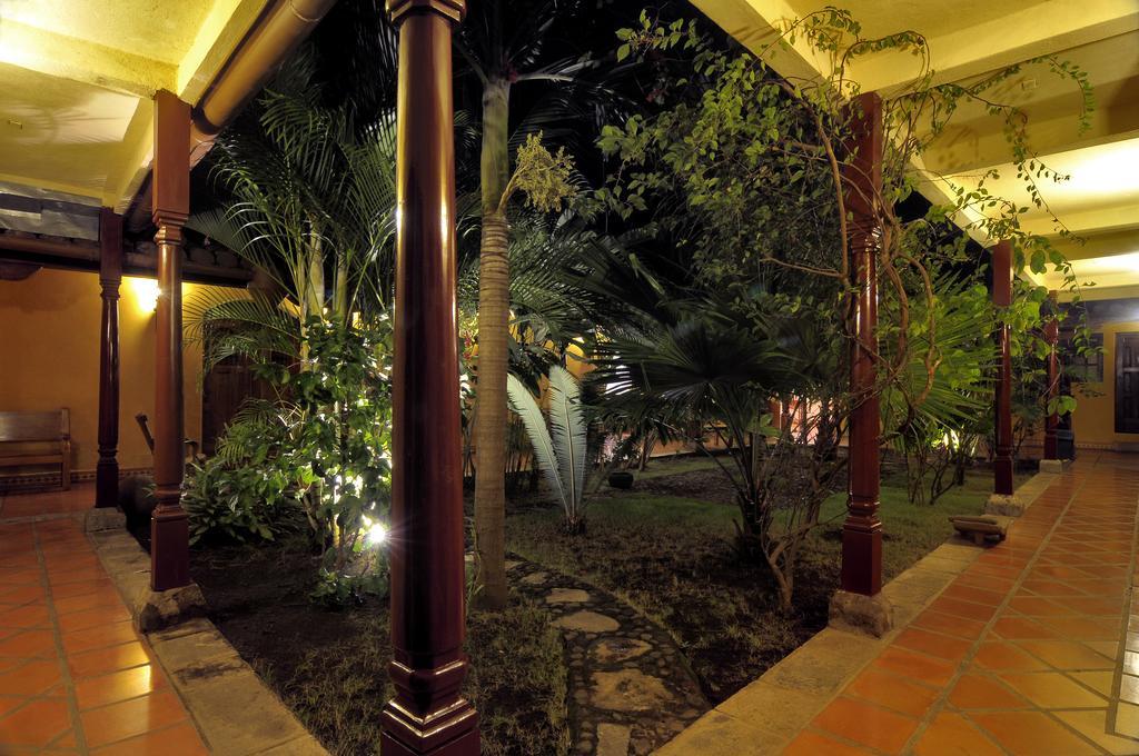 Hotel La Pergola Granada Bagian luar foto